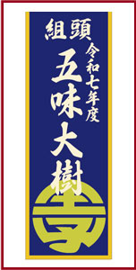 ���q����